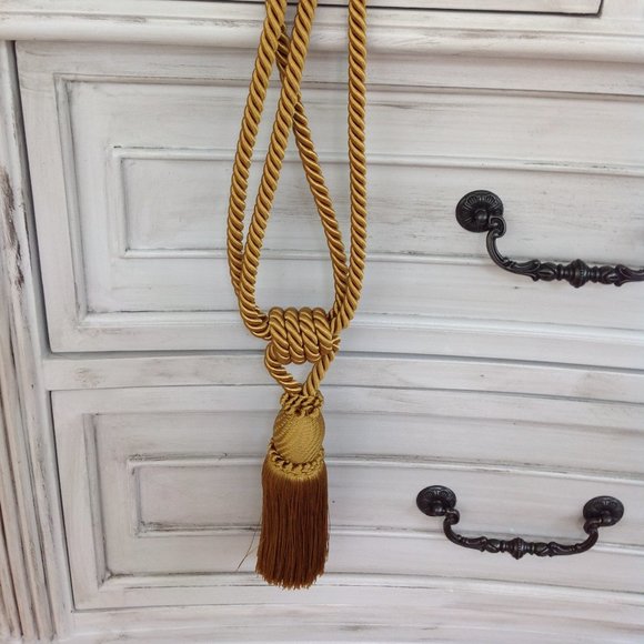 Beautiful Designer Drapery Tie Backs with Handcrafted Tassels - Picture 3 of 3